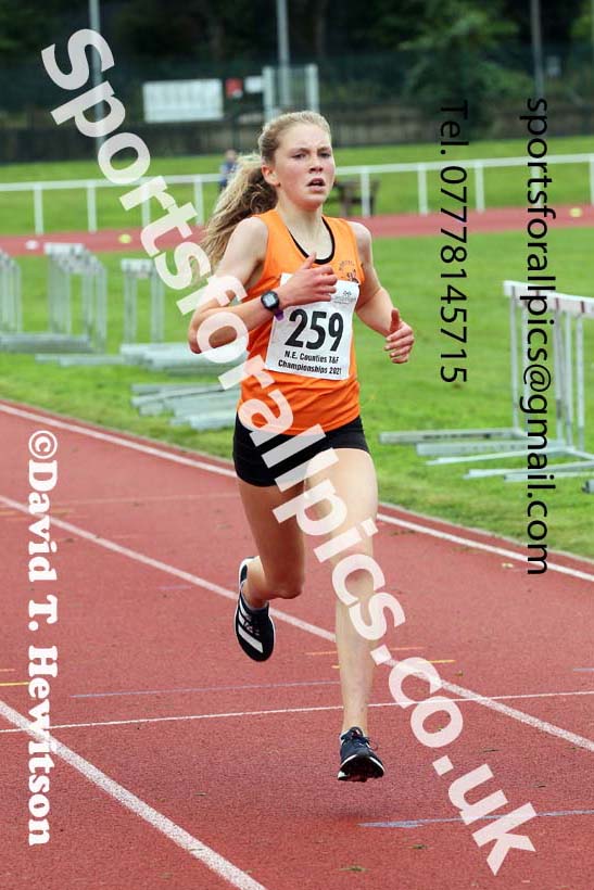 Women and Girls 3000 metres, 2021 North Eastern Track and Field Champs., Middesbrough. Photo: David T. Hewitson/Sports for All Pics